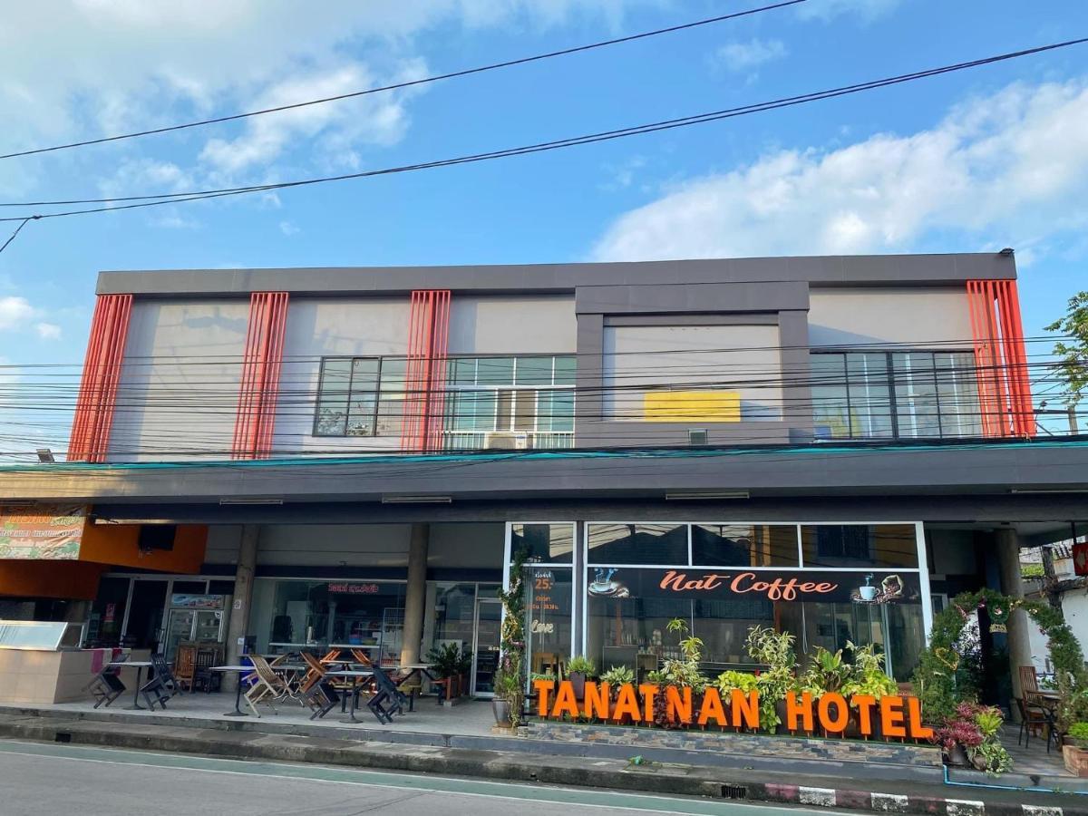 Tanatnan Hotel Ранонг Экстерьер фото